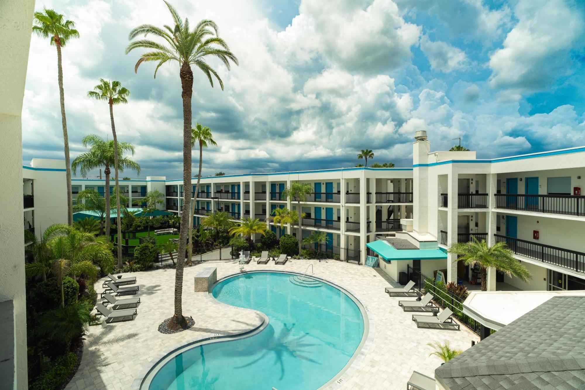 Oasis Bay Suites, Tampa, Busch Gardens, Usf Tampa